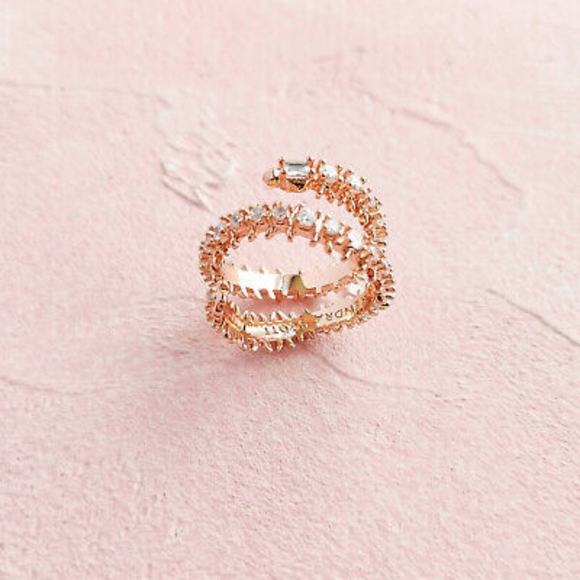 Kendra Scott Jewelry - 🎉🎉HP🎉🎉Kendra Scott Beck Rose Gold Ring